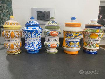 Vasi speziali in ceramica 