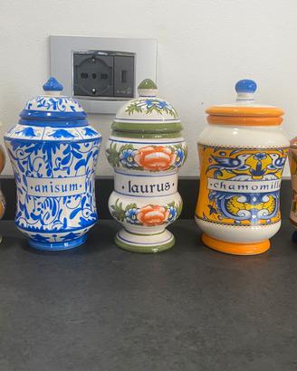 Vasi speziali in ceramica 