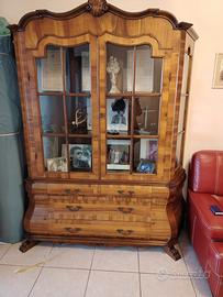 Mobile in stile barocco primi 900