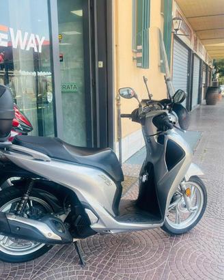 HONDA SH 150 TUTTO INCLUSO ANCHE PASSAGGIO! MINI