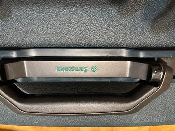 Valige Samsonite