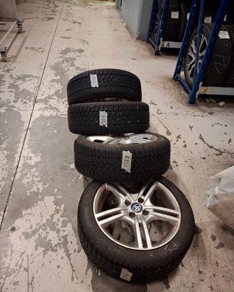 A424 - Pneumatici 195/50 R16 + CERCHI YARIS
