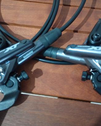 Freni Shimano XT pinze a 2  pistoni