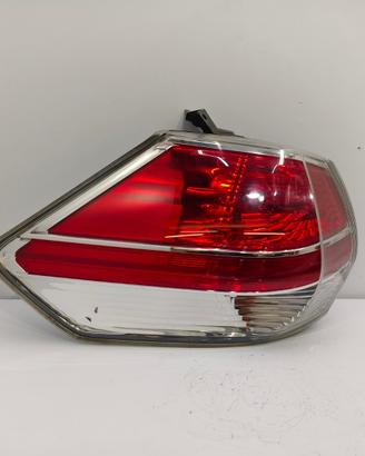Faro fanale stop posteriore sx nissan x-trail iii