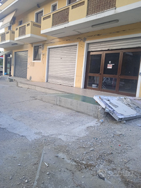 Locale commerciale su s.s.16