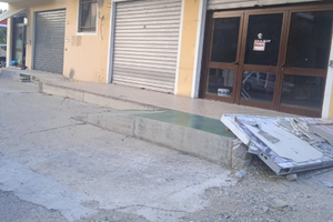 Locale commerciale su s.s.16