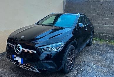 Mercedes-benz GLA180d Automatic Sport Plus 11000km
