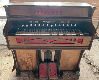 Organo a pedali vintage - primi '900