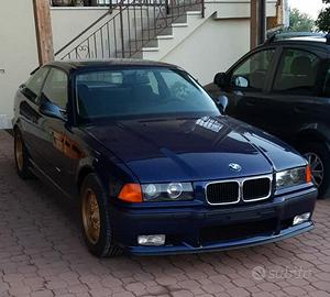 BMW E36 318IS COUPÉ