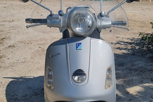 Vespa 250 GTS