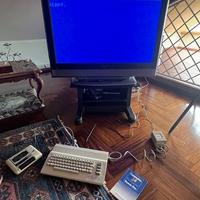 COMMODORE 64 + Datassette + accessori