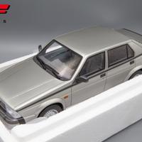 1:18 Alfa Romeo 75 1.8 Turbo America - Laudoracing
