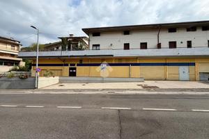 NEGOZIO A LUMEZZANE