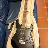 Chitarra elettrica Yamaha EG 120