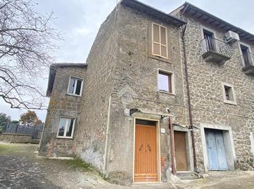 CASA INDIPENDENTE A MONTEFIASCONE
