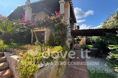 Villa di 170 m² con 3 locali a Budoni