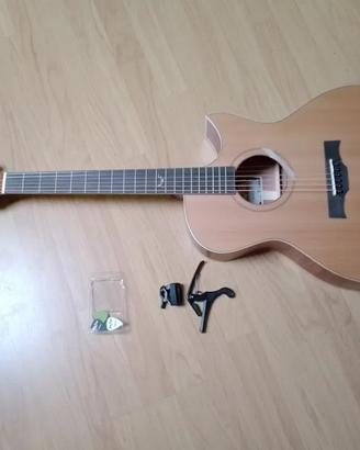 Chitarra acustica Baton Rouge