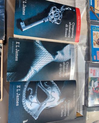 Libro cinquanta 50 sfumature di griggio rosso nero