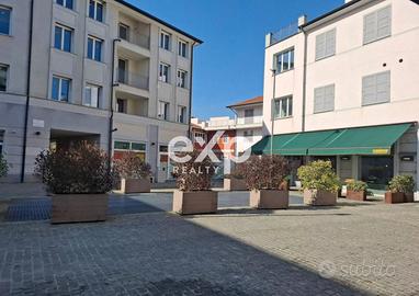 Garage-Box in centro a Busto Arsizio