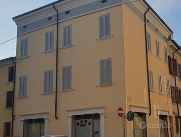 Appartamento di 120 m² con 4 locali a Mantova