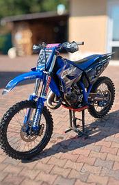 Yamaha YZ 125 