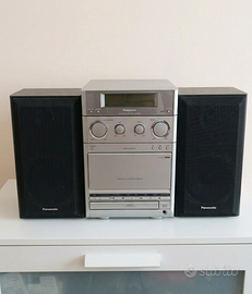 Stereo Panasonic con Casse e Mangianastri