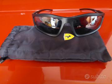Occhiali  Scuderia Ferrari polarizzati  unisex