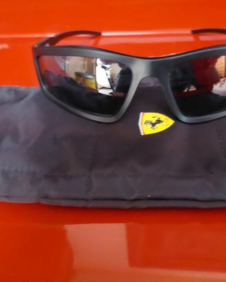 Occhiali  Scuderia Ferrari polarizzati  unisex
