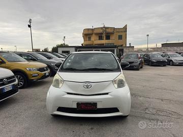 TOYOTA iQ 1.0 Sol