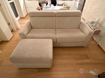 Divano letto Poltrone e Sofa Montecchio con pouf