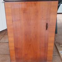 Macchina da cucire necchi