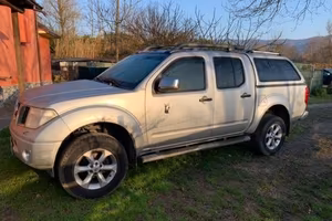 Nissan navara D40