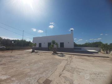 Villa a Noci, 2 locali