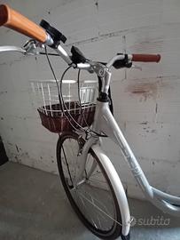 bicicletta pedalata assistita