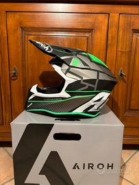 Casco Airoh Wraap Mood Green Matt