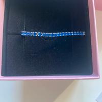 Tennis blu e argento di storili