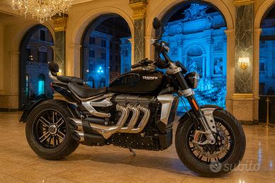 Triumph Rocket 3 GT Phantom Black