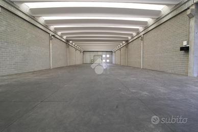 CAPANNONE A BOLTIERE