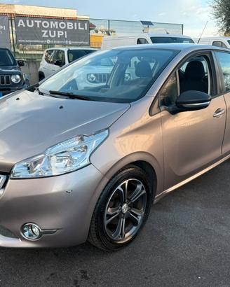 Peugeot 208 Serie Puretech 82cv Allure