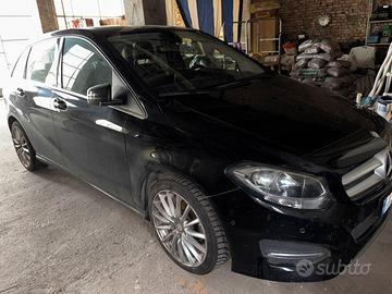 MERCEDES BENZ 180 CLASSE B