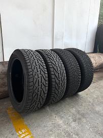 Gomme da neve 205/55 R17 95V M+S RADIAL TUBELESS