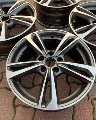 Cerchi Volkswagen Golf Audi da 17
