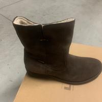 Stivaletti scamosciati levis