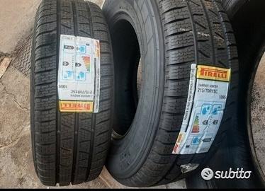 Coppia di pneumatici nuovi 215 70 15c pirelli