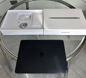 Macbook air 13” 2020 i5 8gb Ram 256gb ssd