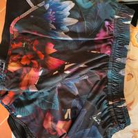 pantaloni corti per donna 