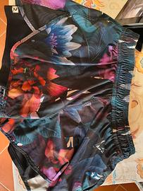 pantaloni corti per donna 