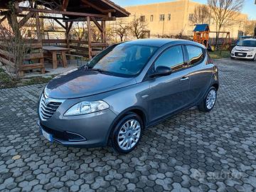 Lancia Ypsilon 1.2 8v Platinum 69cv
