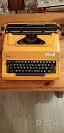 Macchina da scrivere elettrica vintage 'Facit'