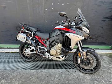 Ducati Multistrada V4 RALLY Akrapovich